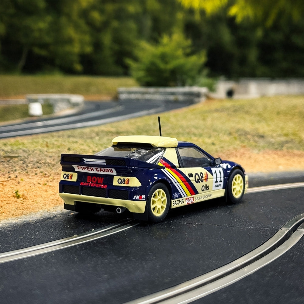 Scalextric C4667 Ford RS200 Pat Doran 1:32 Slot Car