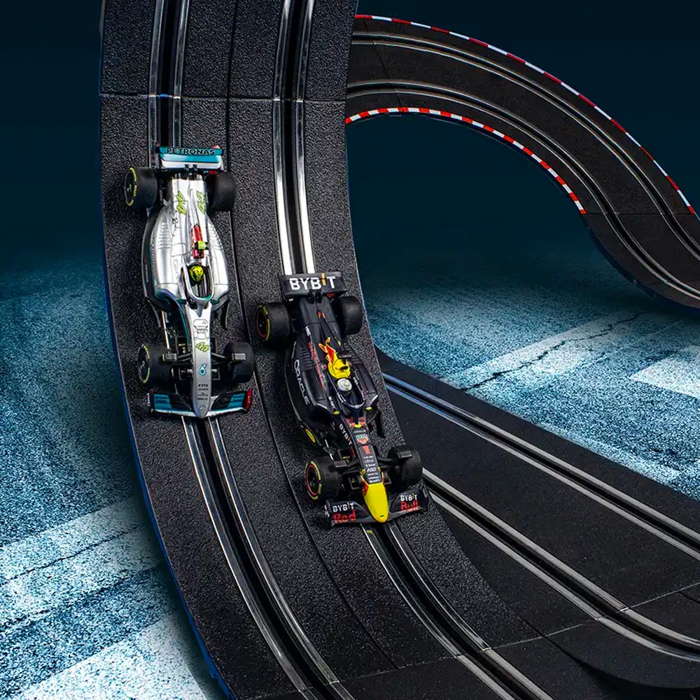 Carrera GO!!! Max Performance 2022 F1 Slot Car Set - Hamilton/Verstappen (6.3m)