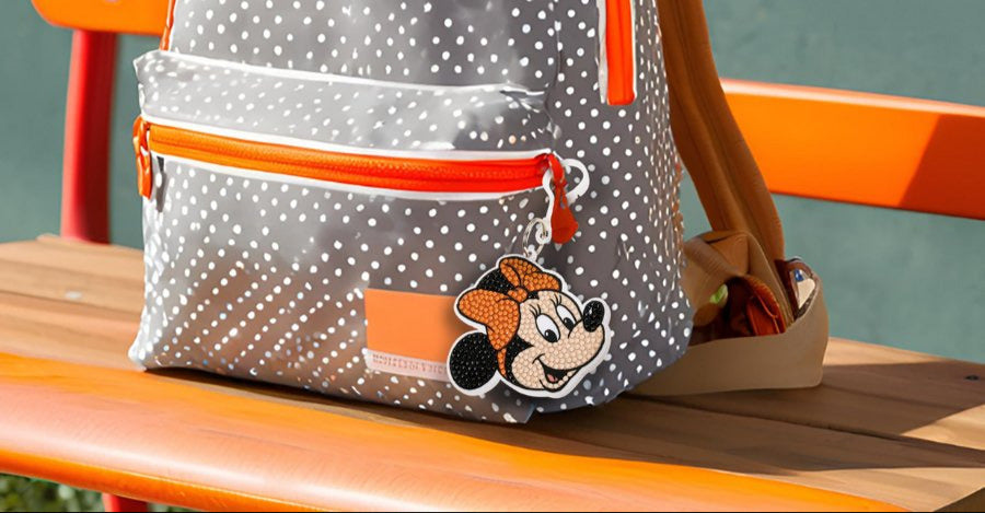Disney: Minnie Mouse Crystal Art Bag Charm Craft Kit Age 6+