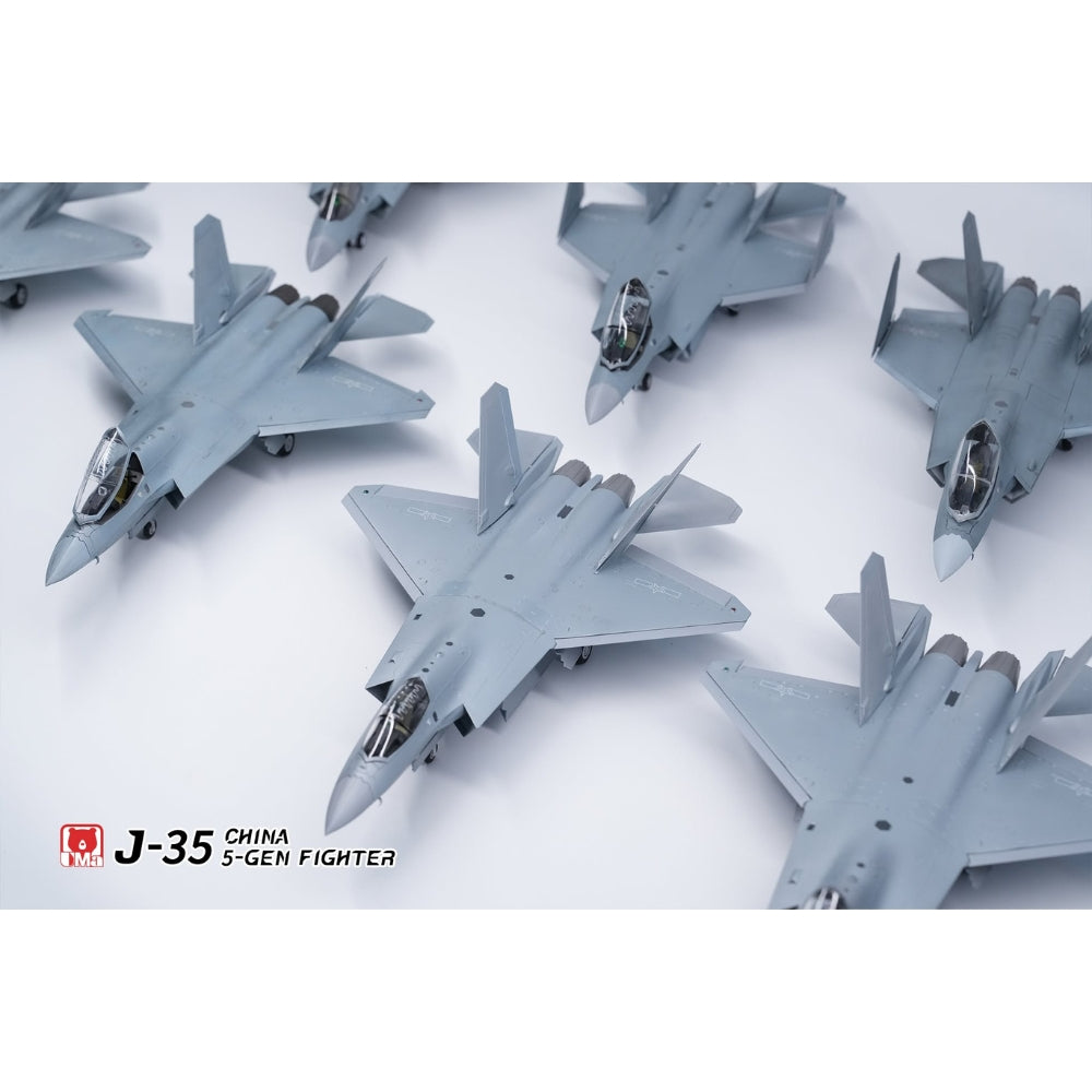 UMa Model D7001 J-35A & J-35 Chinese Fighter Twin Pack 1:72 Model Kit