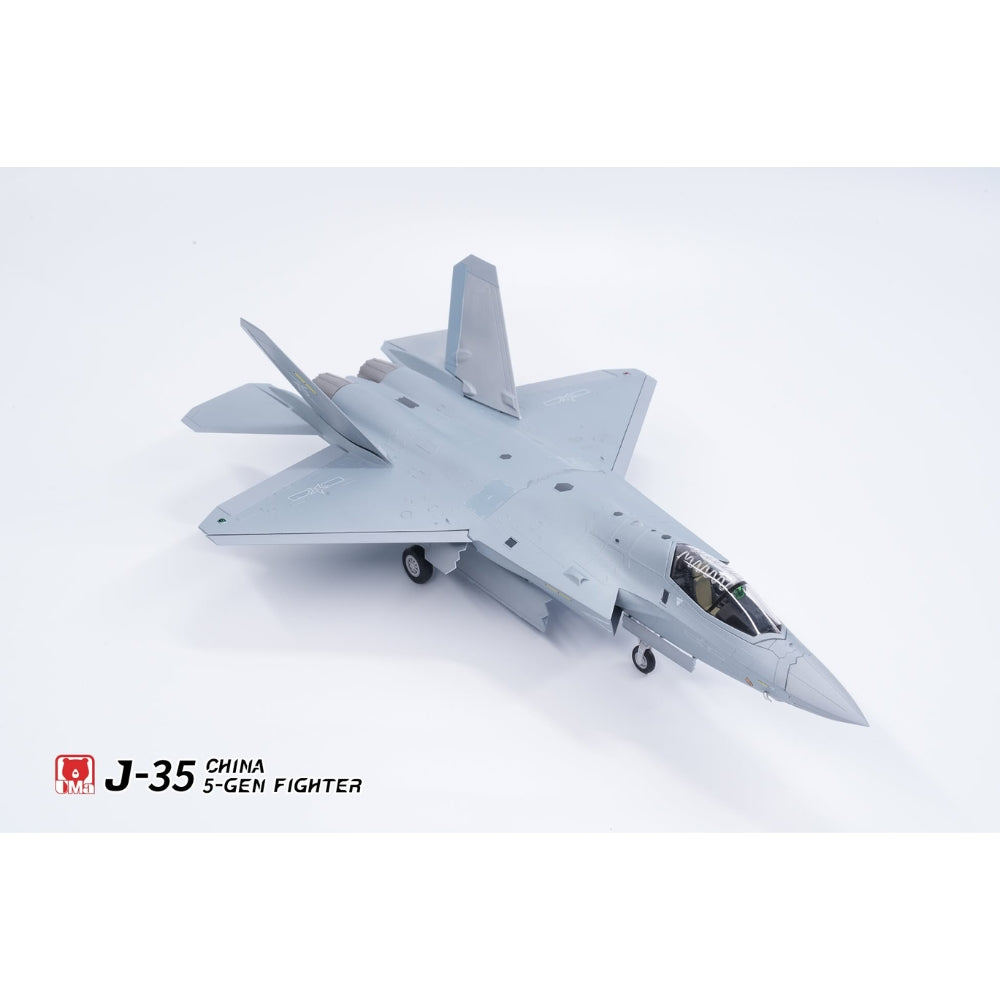 UMa Model D7001 J-35A & J-35 Chinese Fighter Twin Pack 1:72 Model Kit