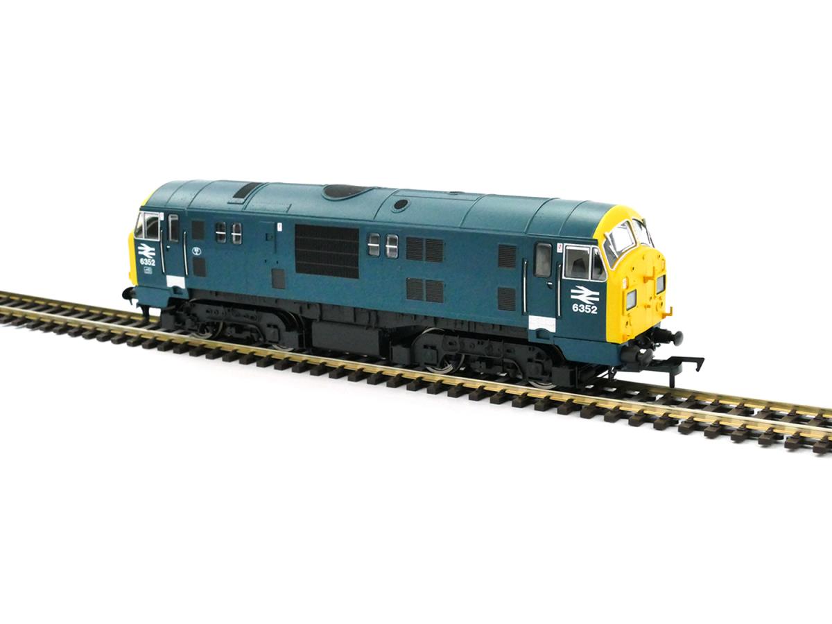 Dapol 4D-012-013  Class 22 D6352 BR Blue FYE Headcode Boxes OO Gauge