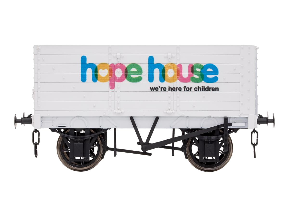 Dapol 7 Plank Wagon 9' Wheelbase Hope House Hospices Weathered DA7F-073-024W