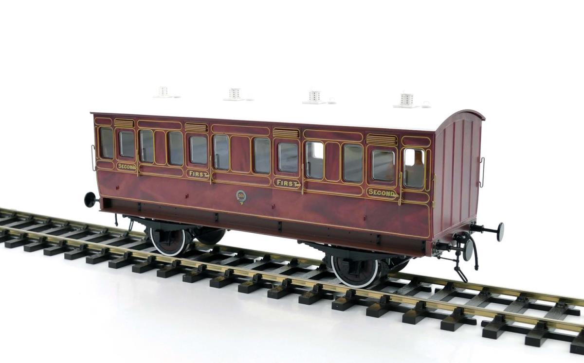 Dapol 7P-020-800  Stroudley 4whl Mainline Composite 301 Mahogany O Gauge