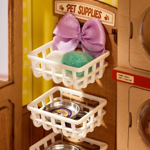 Rolife Fluffy Friends Hub DIY Miniature Dollhouse Model Kit DG185