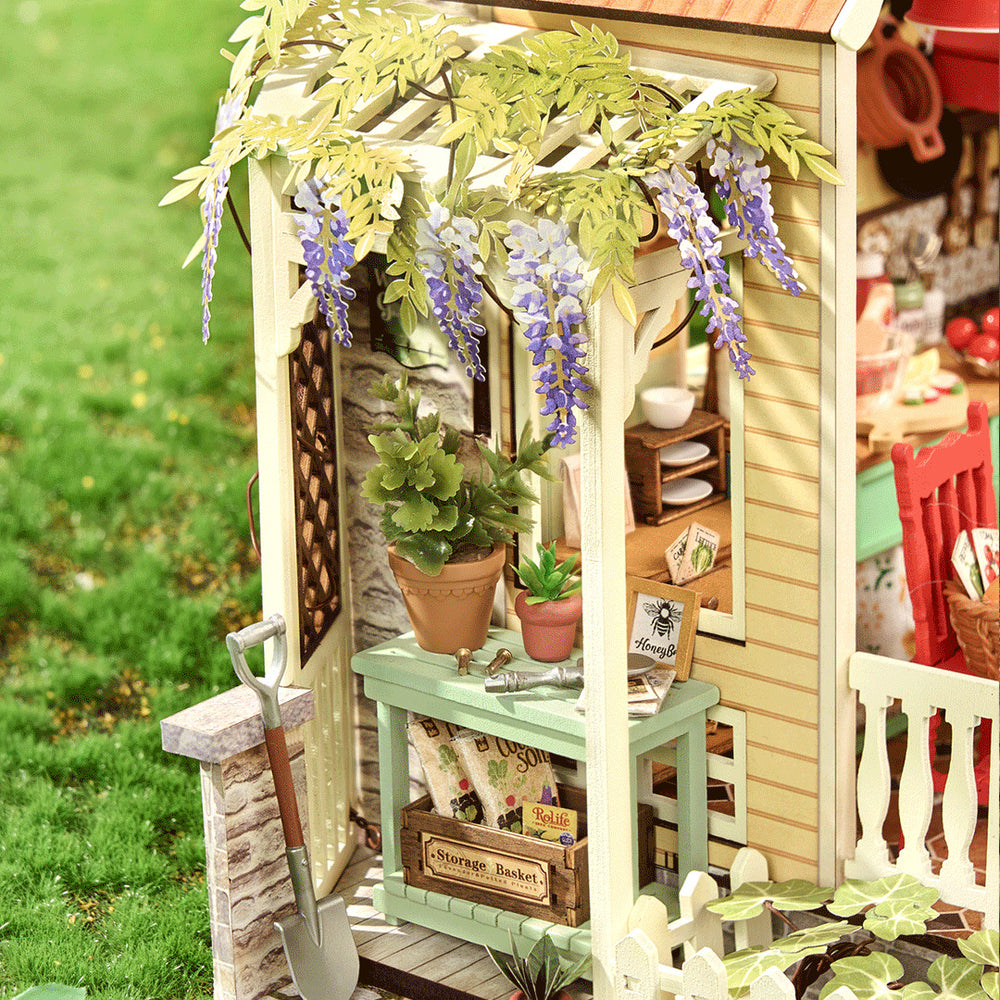Rolife Sunlit Farmhouse Kitchen DIY Miniature House Model Kit DH101