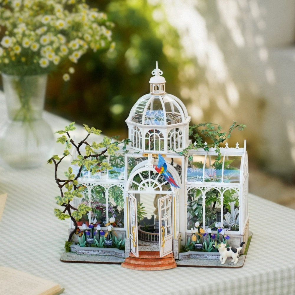 Rolife Oxygen Oasis DIY Miniature House Kit DH102