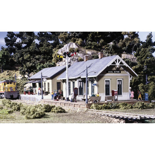 DPM 40500 Coal River Passenger & Freight Depot HO Gauge