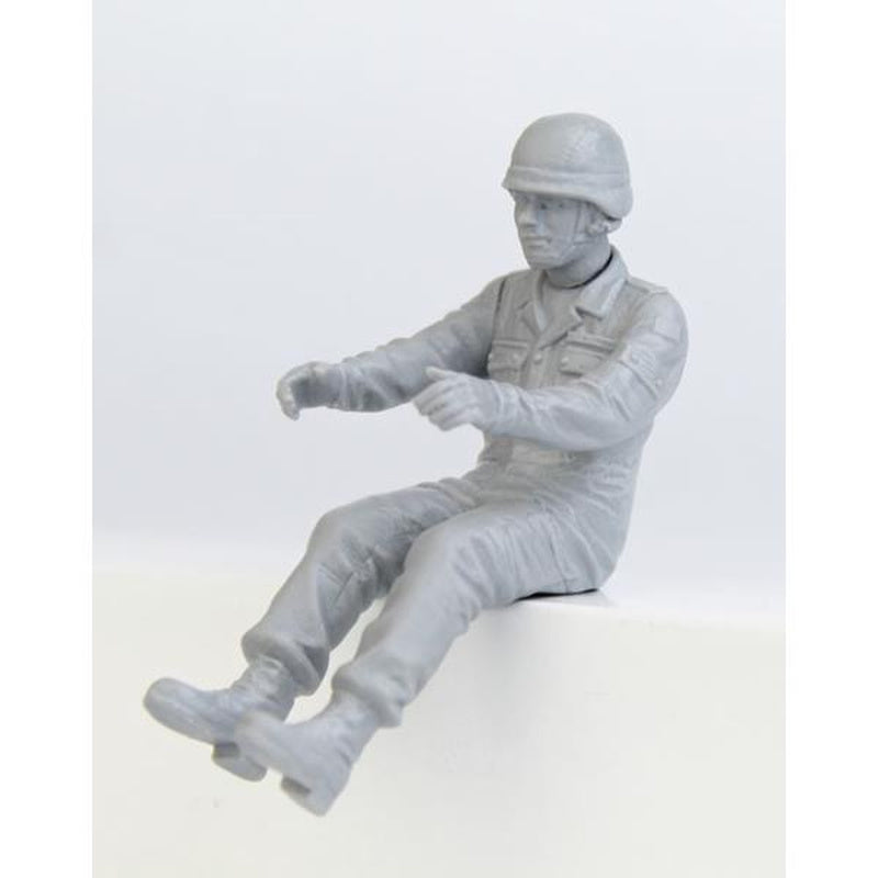 Das Werk 35043 Bundeswehr Vehicle Crews 2-in-1 1:35 Model Kit