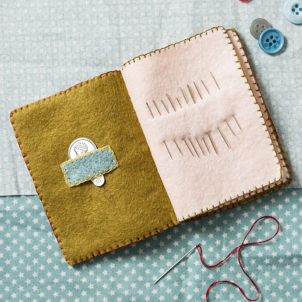 Corinne Lapierre Needle Case Felt Craft Mini Kit
