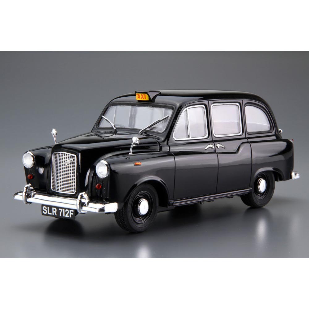 Aoshima 05967 FX-4 London Black Taxi Cab ’68 1:24 Plastic Car Model Kit
