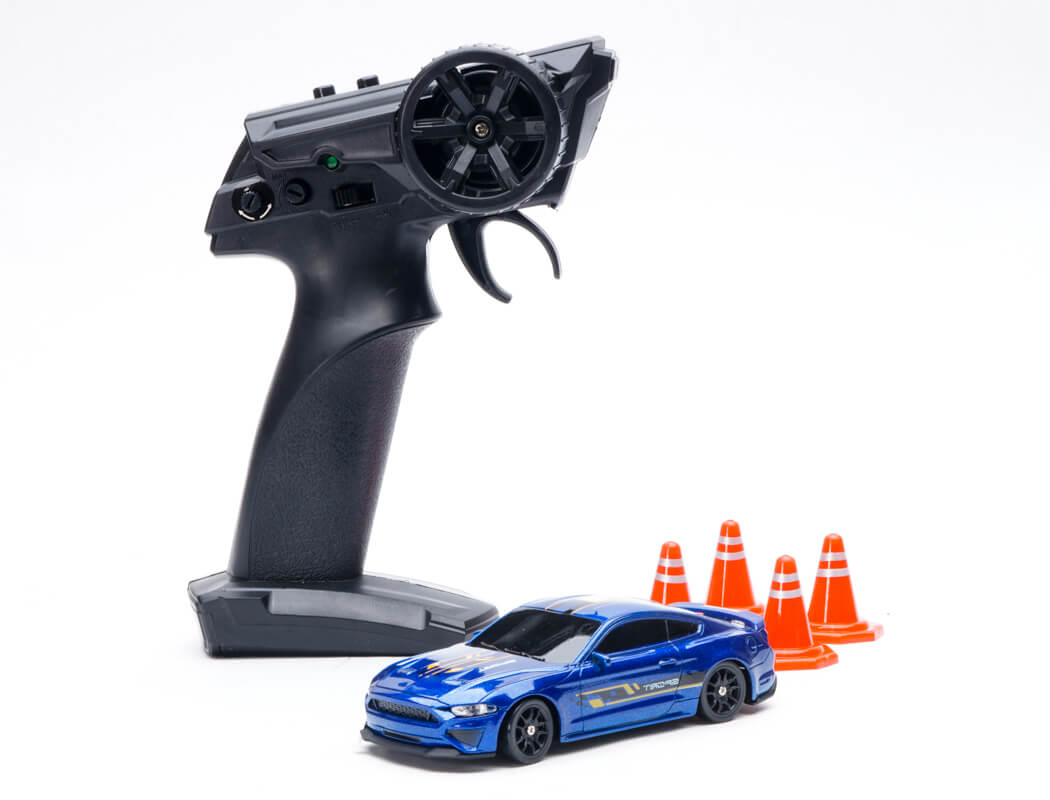 E-ZEE RC Lighting Muscle 4WD Drift Car w/Gyro - Blue 1:43 EZ-8500EBL