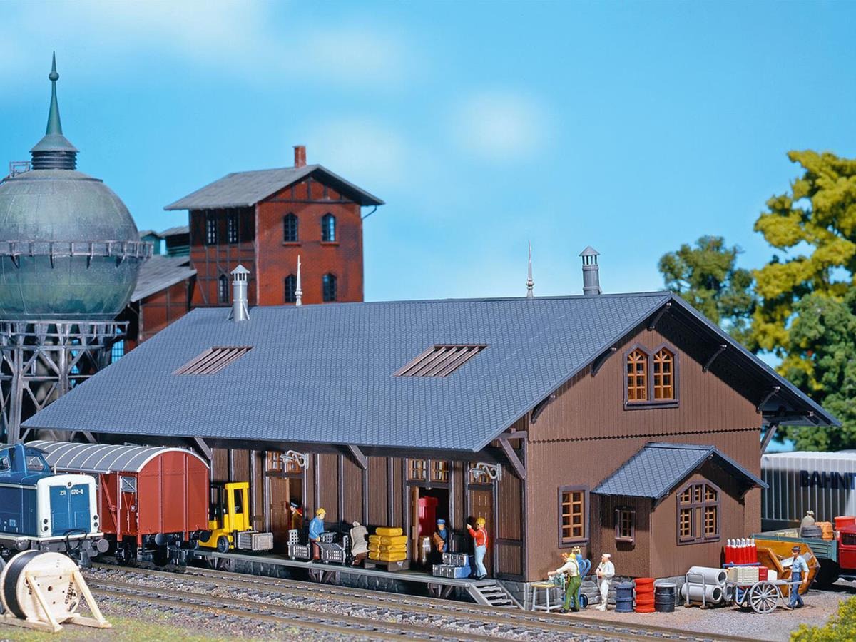 Faller FA120153 Ballingen Goods Shed Kit HO Gauge