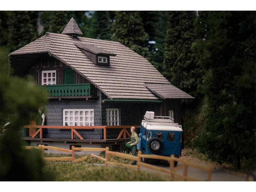 Faller Black Forest House w/Figure Anniversary Kit I HO Gauge 130010