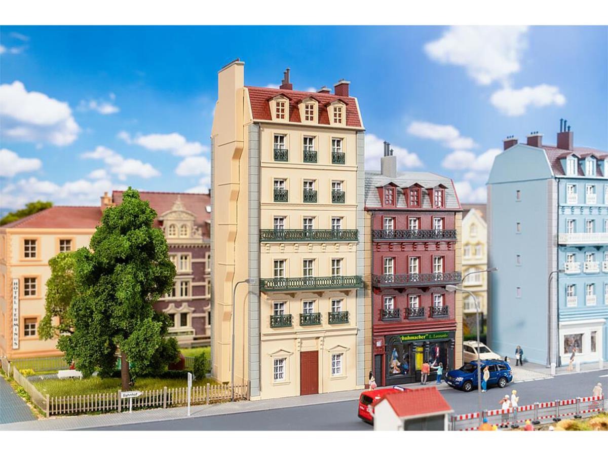Faller FA130712 Townhouse (6 Storey) Kit III HO Gauge