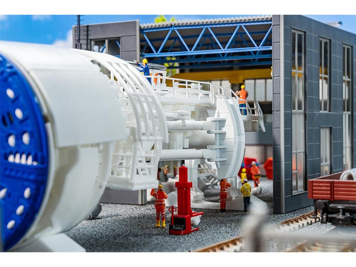 Faller FA130897 Tunnel Boring Machine Under Construction Kit V HO Gauge