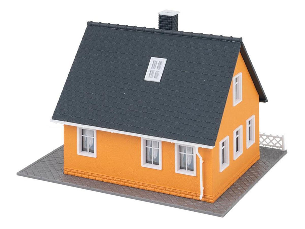 Faller FA131300 Settlement House Hobby Kit III HO Gauge