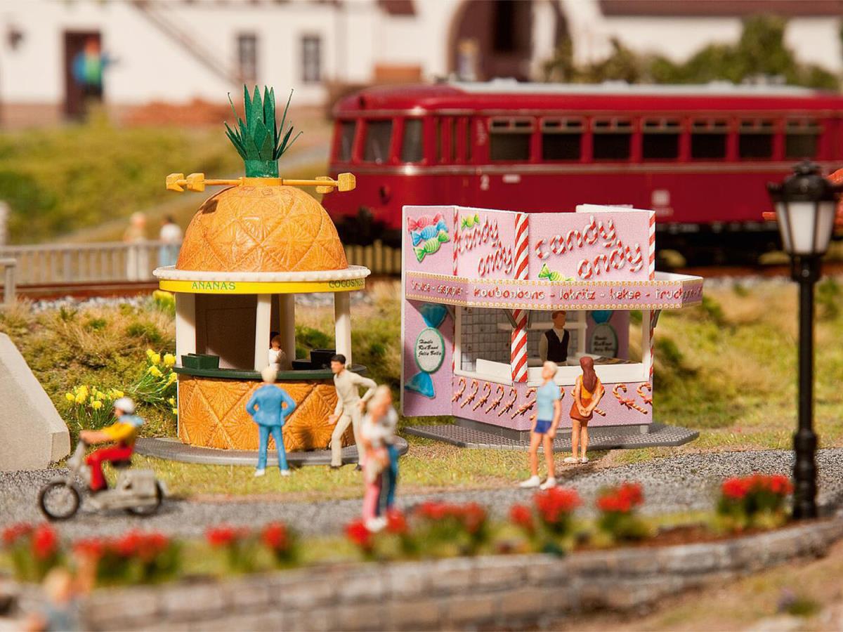 Faller Refreshment Stalls (2) Fairground Kit V HO Gauge 140443