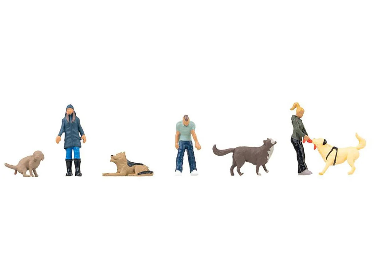 Faller Walkers (3) & Dogs (4) Figure Set HO Gauge 151745