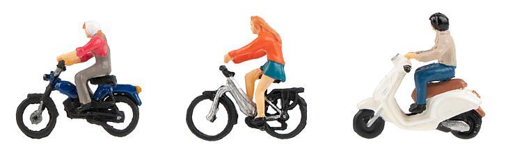 Faller 151801 On the Road (3) Figure Set HO