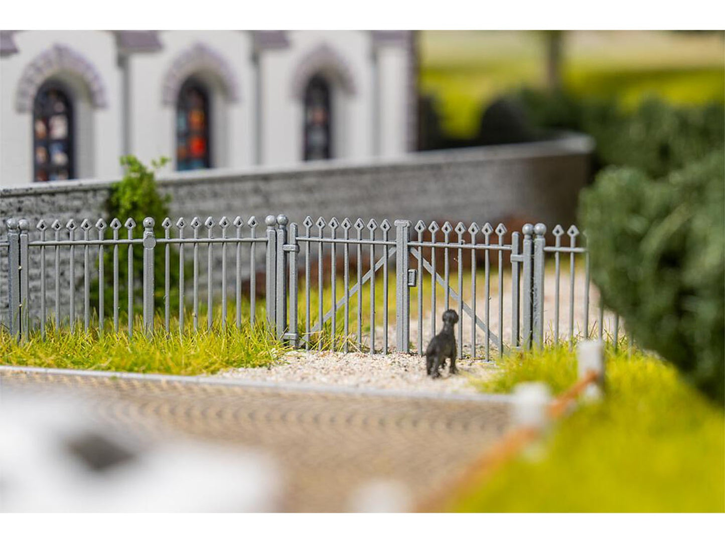 Faller FA180004 Iron Railings Kit 200x19mm I HO Gauge