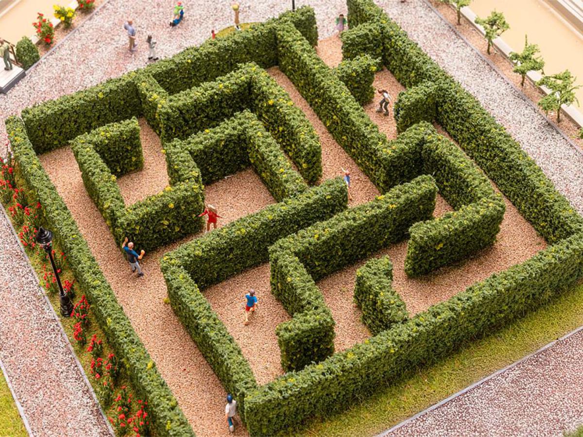 Faller Hedge Maze Kit HO Gauge 180379