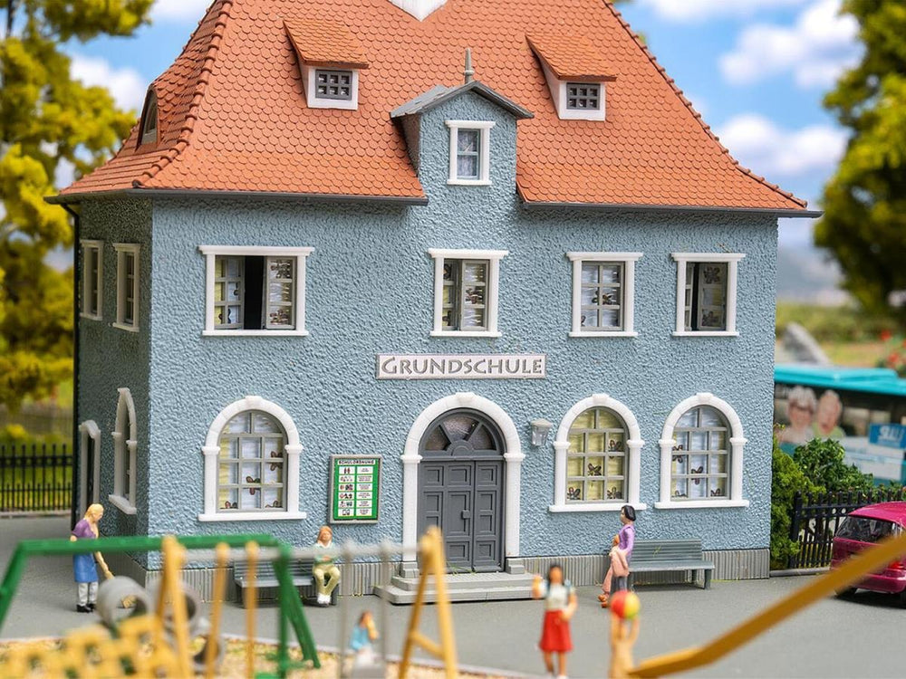 Faller FA190087 Back to School Kit Set HO Gauge