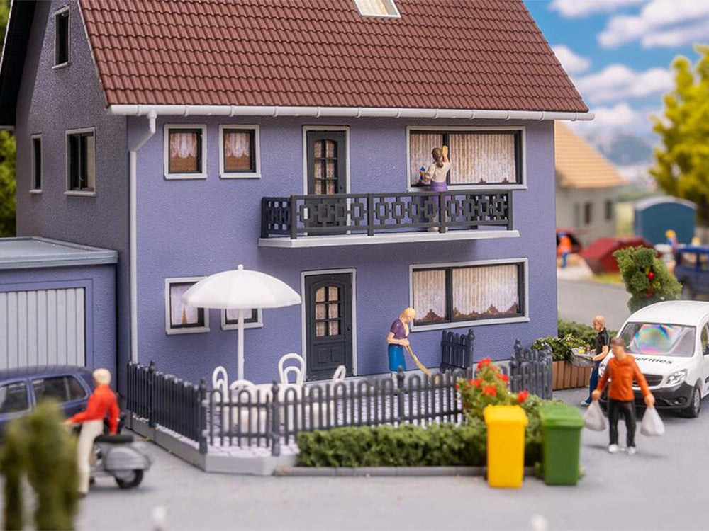 Faller Two Family House Model of the Month Kit IV HO Gauge 191837