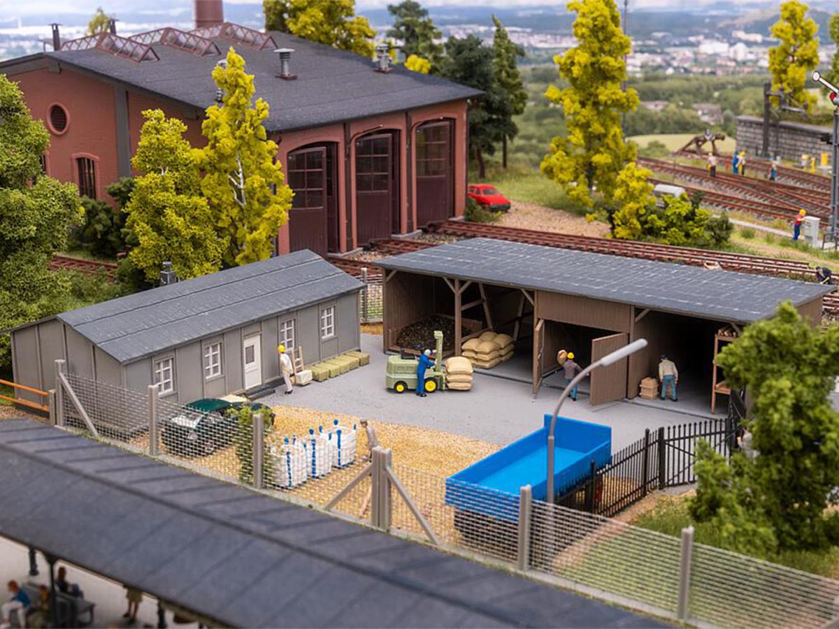 Faller Barracks with Coal Shed Model of the Month Kit II HO Gauge 191842
