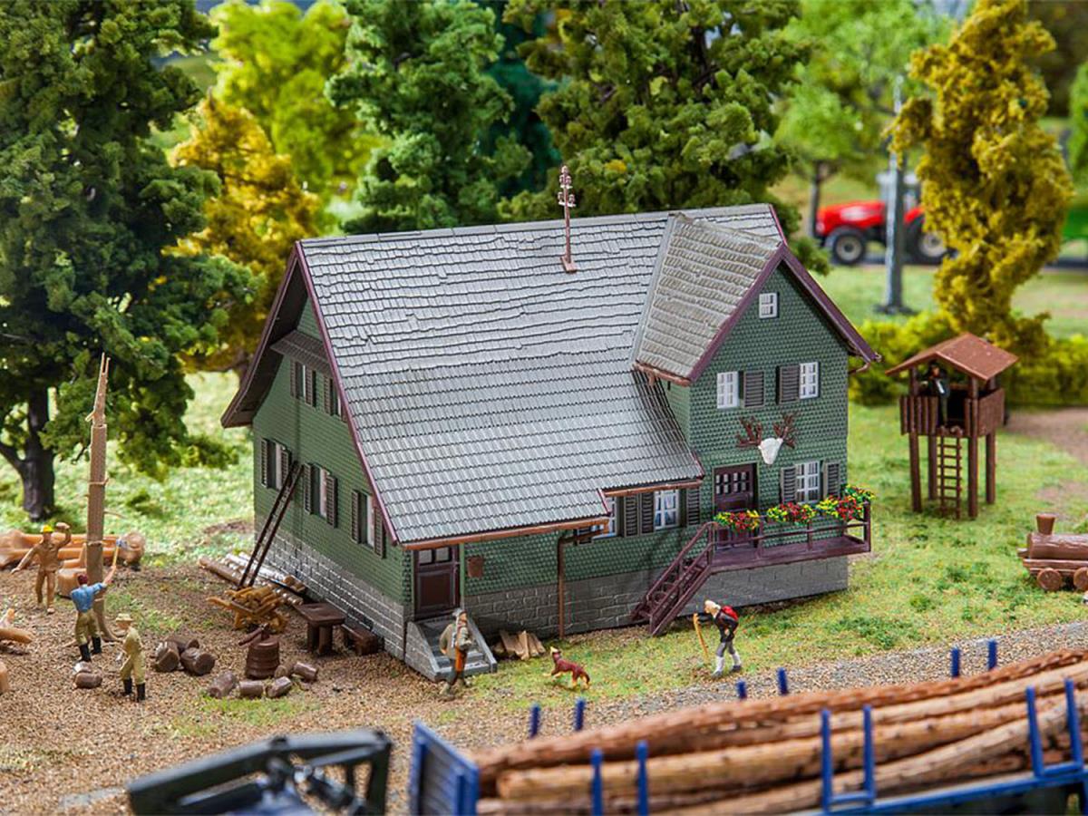 Faller Forester's Lodge Model of the Month Kit I HO Gauge 191846