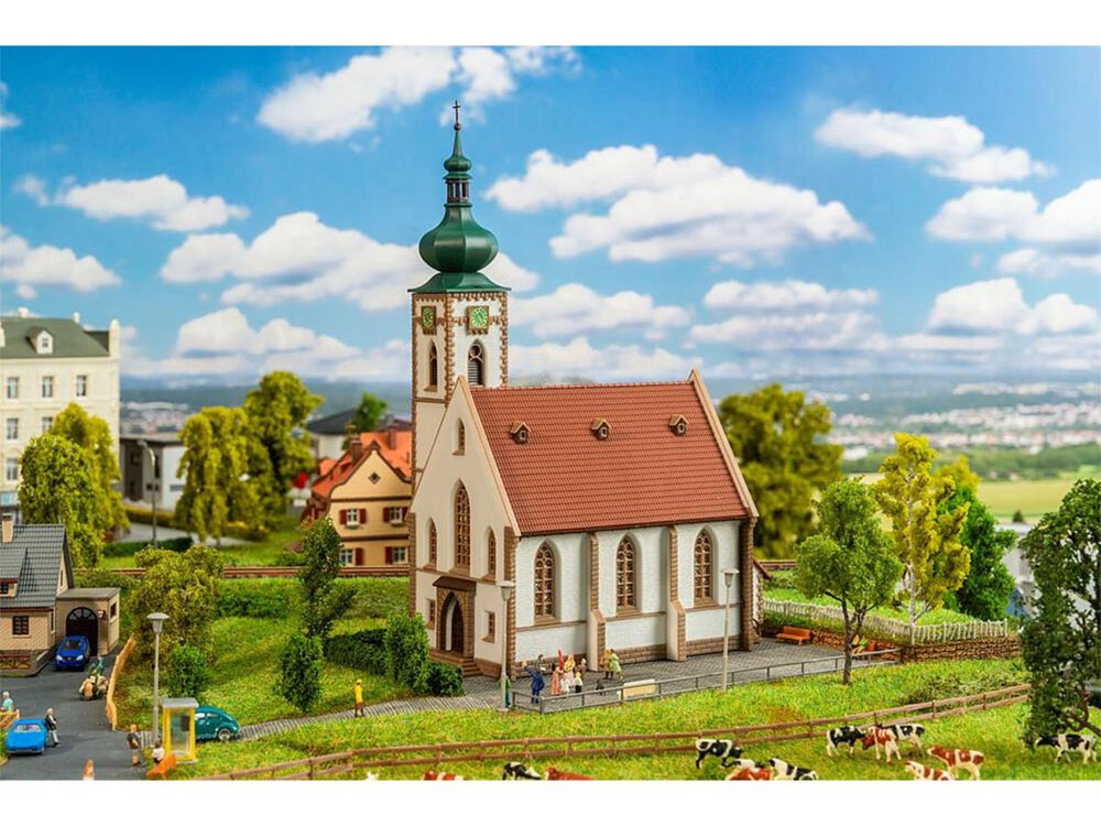 Faller FA231726 Village Church Model of the Month Kit I N Gauge
