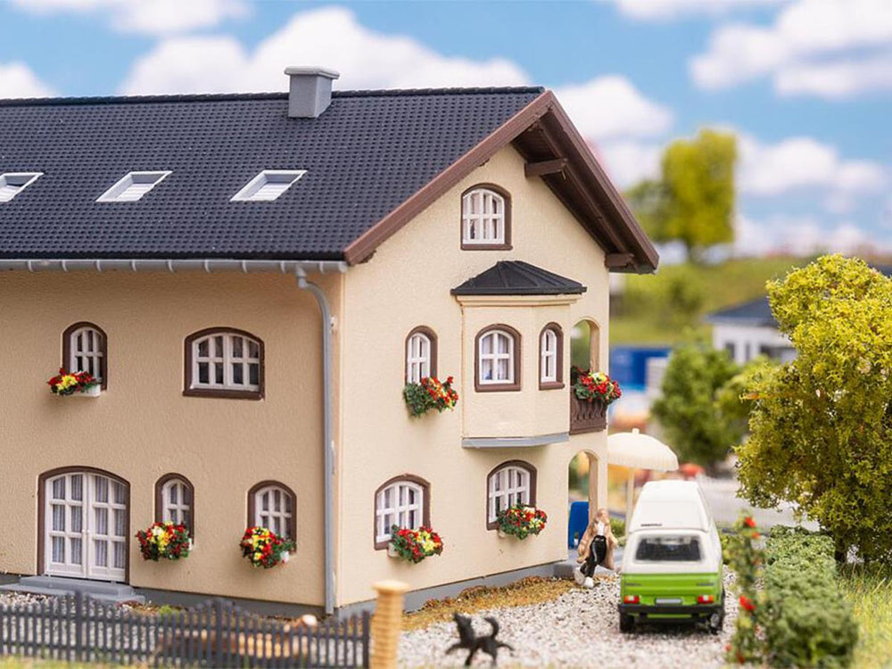 Faller Siena House Model of the Month Kit IV N Gauge 231730