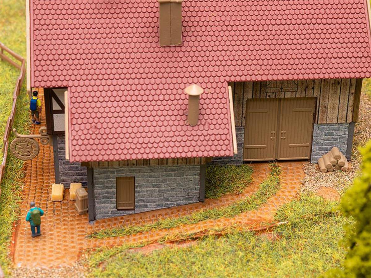 Faller Zur Post Inn w/Beer Garden Kit III N Gauge 232138