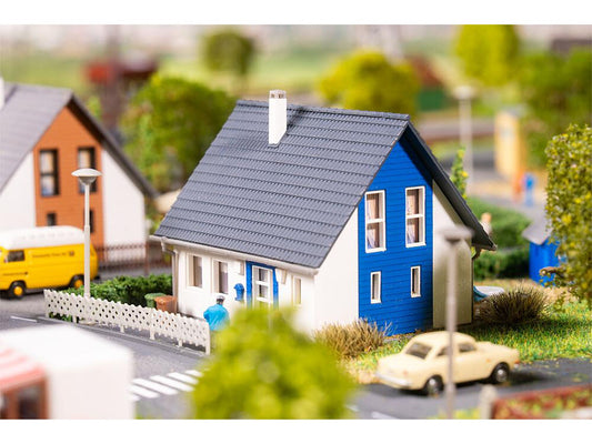 Faller FA232146 Detached House Blue Kit V N Gauge