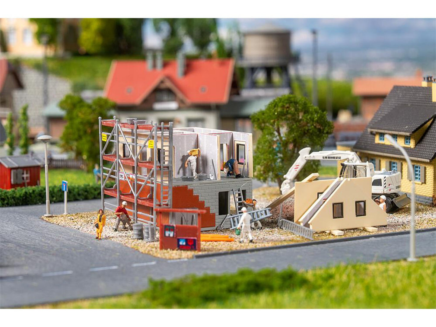 Faller FA232149 Prefabricated House Under Construction Kit IV N Gauge