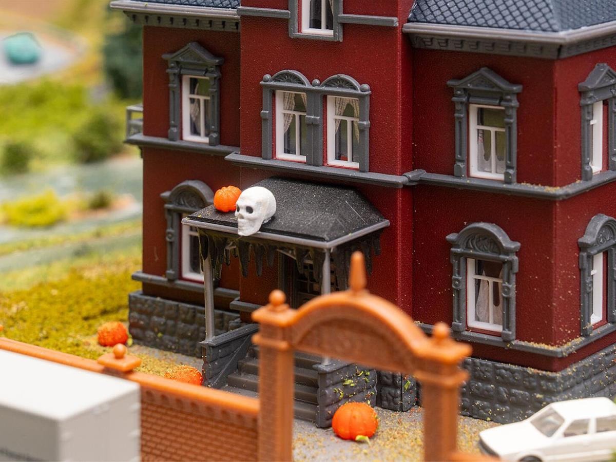 Faller FA239009 Halloween Kit Set N Gauge