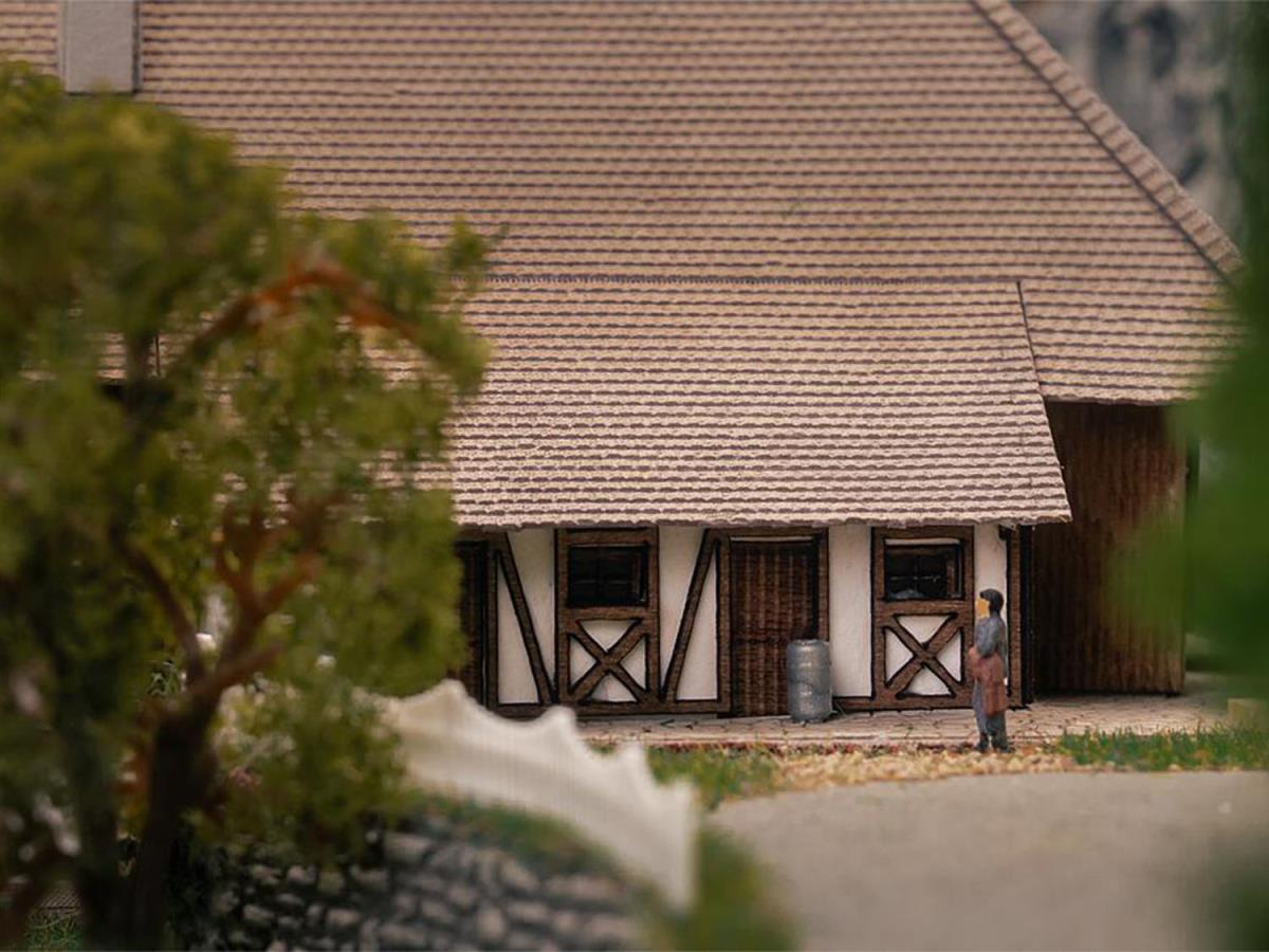 Faller Black Forest Farm Anniversary Kit I Z Gauge 282784