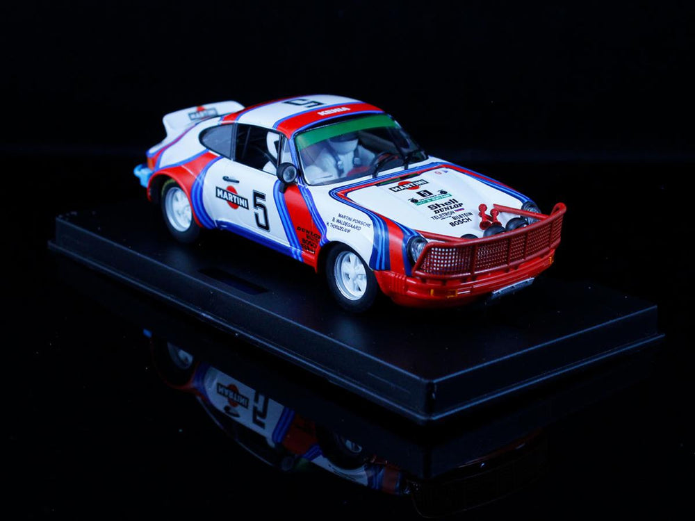 Fly Car Model P911 Rally Safari 1978 SW Weathered FLYA2100AR 1:32 Slot Car