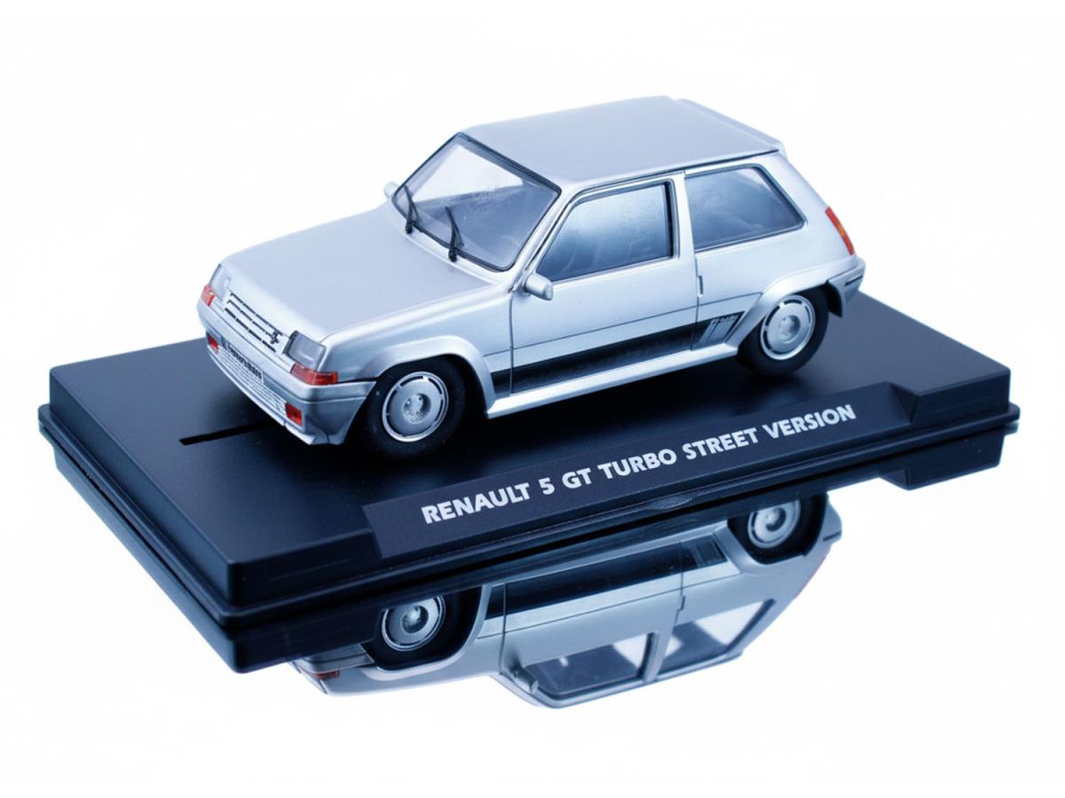 Fly Car Model R5 GT Turbo Plata FLYA2115 1:32 Slot Car