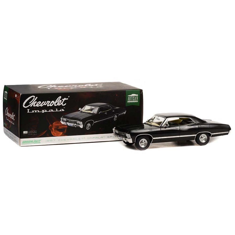 Greenlight 19119 1967 Chevrolet Impala Sport Sedan Tuxedo Black 1:18 Diecast Model
