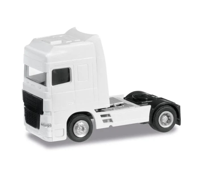 Gaugemaster DAF XF 105 SSC Tractor Unit White (2) GM3930201 TT