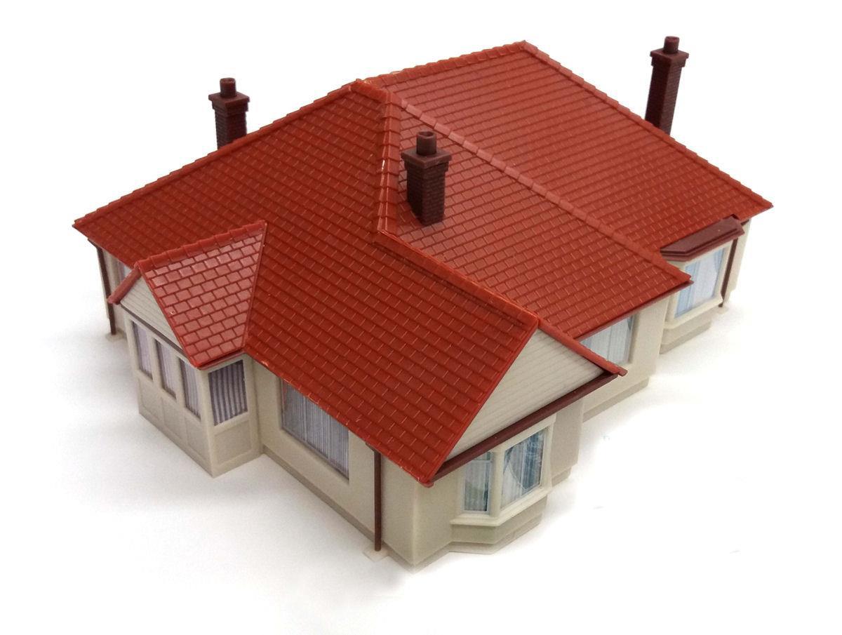 Gaugemaster Fordhampton Doctor's Surgery Kit with LED Lighting GM410L OO