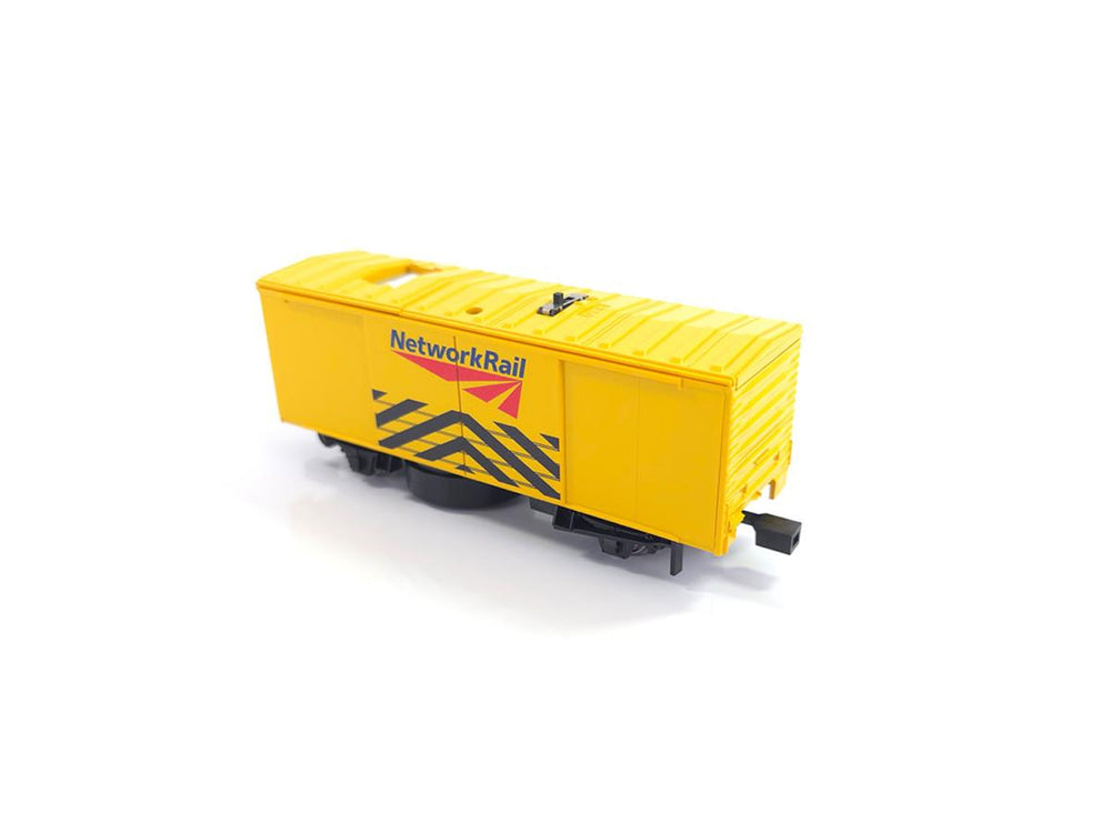 Gaugemaster Network Rail Battery Operated Track Cleaning Wagon GM4450101