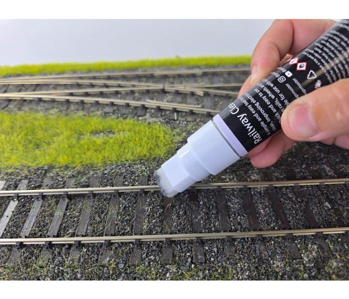 Gaugemaster Model Rail Track Cleaning Pen (50ml) GM568