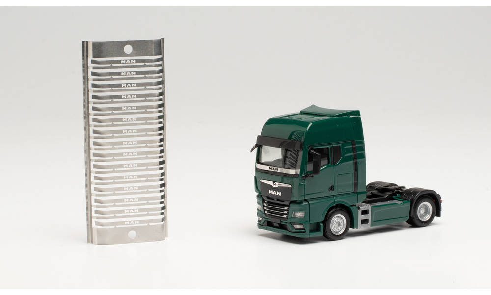 Herpa Stone Chip Windscreen Protectors (15) MAN TGX HA055321 HO Gauge
