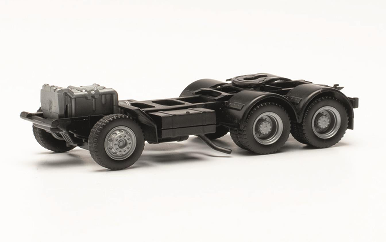 Herpa DAF 2800/Raba 3 Axle Chassis (2) HO Gauge HA085823