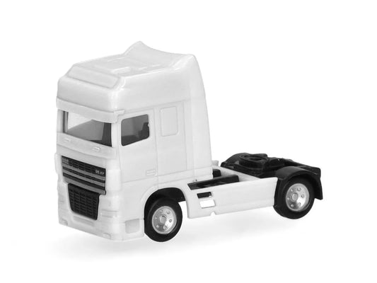 Herpa DAF 95 XF SSC 2 Axle Rigid Tractor White (2) HA086080 HO Gauge
