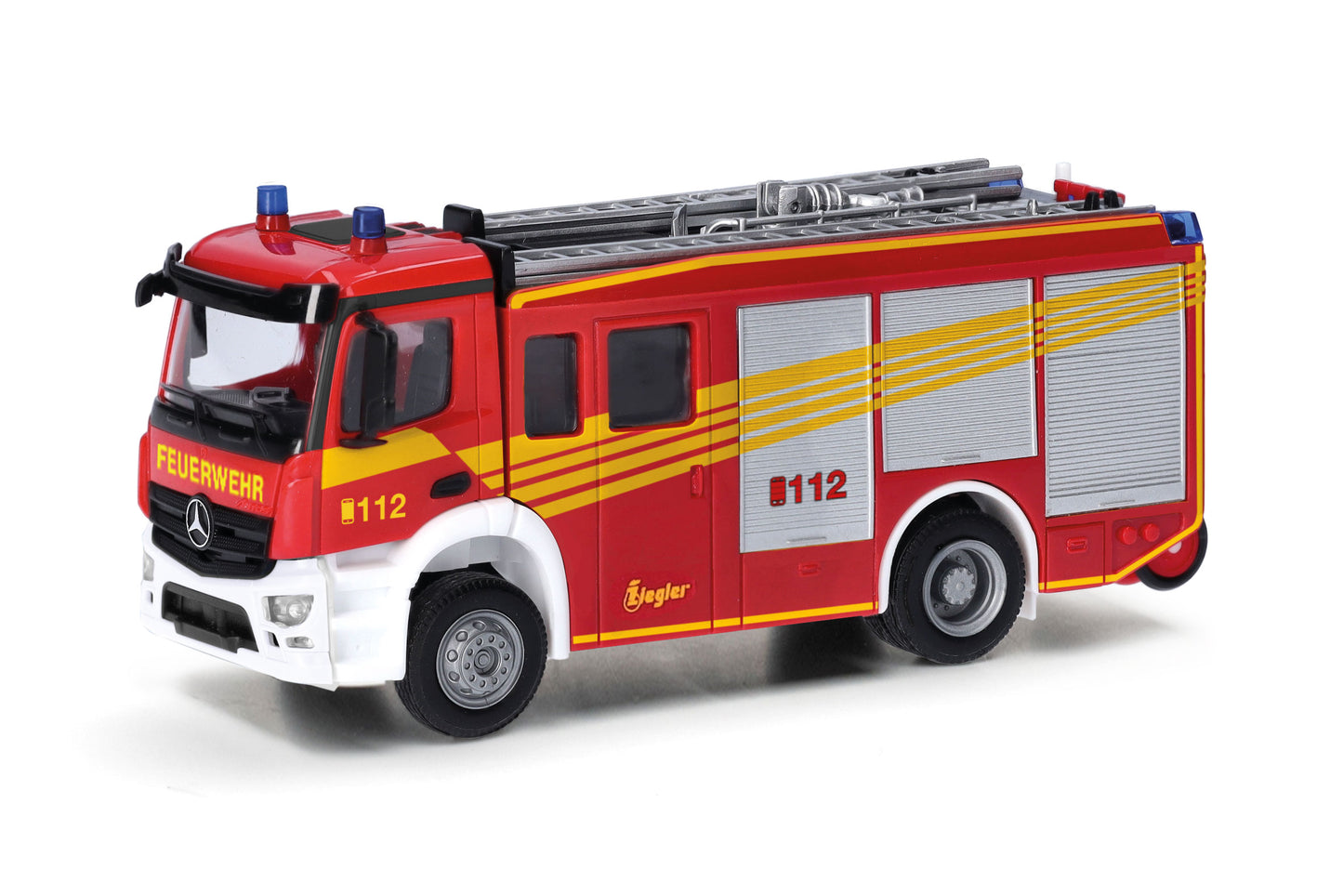 Herpa 98168 MB Actros S HLF 2000 Auxiliary Fire Engine HO Gauge