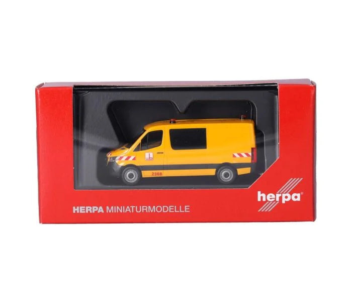 Herpa MB Sprinter 18 Flat Roof Half Bus Max Bogl HA098663 HO Gauge