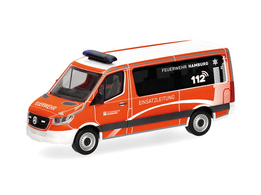 Herpa MB Sprinter '18 Bus Flat Roof Feuerwehr Hamburg HA098830 HO Gauge